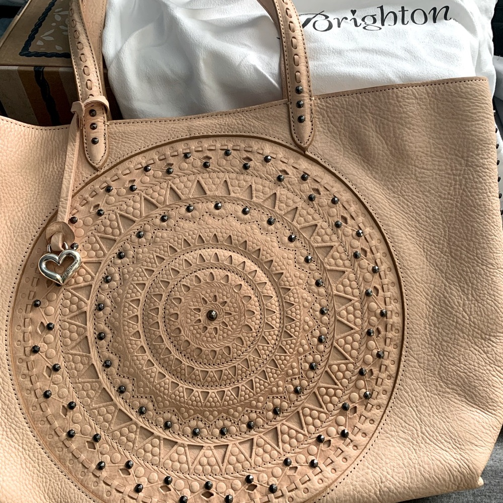 NEW in box and dust cover Brighton Claudine Natural Tote